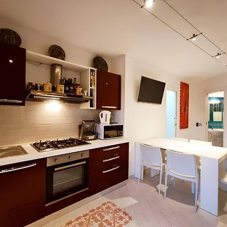 Lejlighed Casa Blusea A 100 Metri Dal Mare *